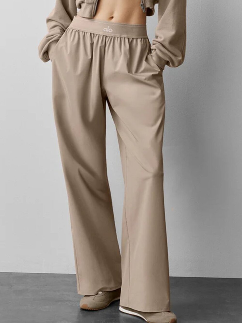 Alo Yoga High or Low Rise Suit Up Trouser💛Gravel Color Regular Length🧡NWT - Picture 3 of 9